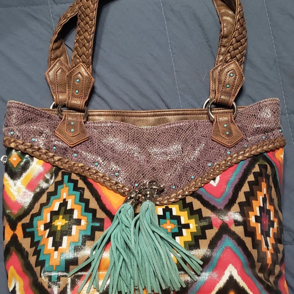 Catch fly conceal & carry purse
